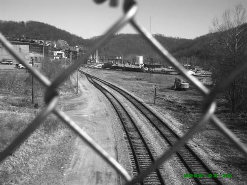 Looking glass - Fence view