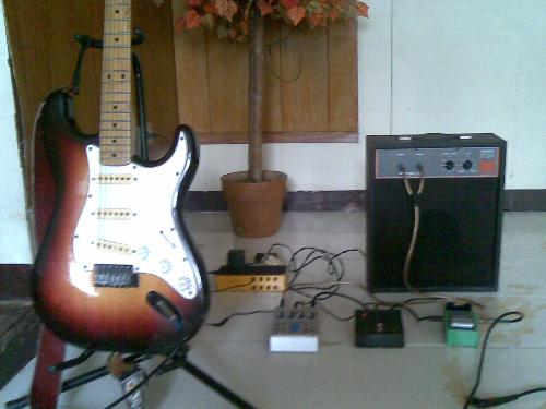 Guitar set - Ready get set...let's rock
