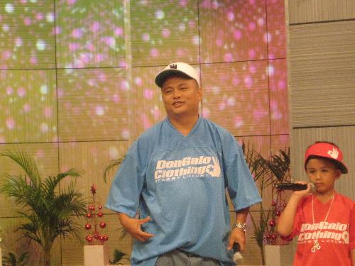 philippines - rapper in the philippines