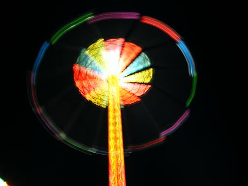 roundabout - The highest roundabout on the festival. it's height is 65 meters and spins like crazy.