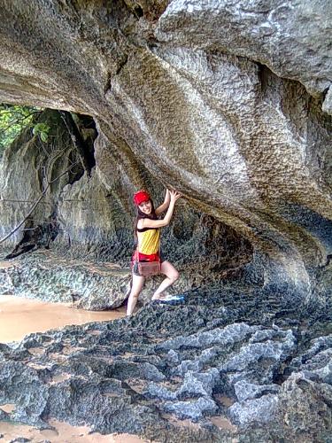 Underground River Tour - if you prefer walking going to underground river Palawan - you'll be able to see some other marvelous natural rock formation created by our impressive Mother Nature.