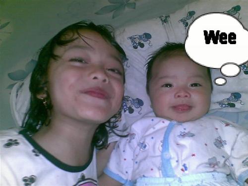 Laras N Shafira - Laras ( 6 Thn ) , Shafira ( 5 months )