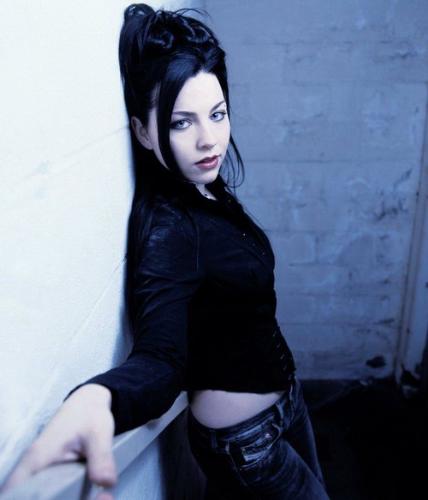 evanescence image - evanescence11