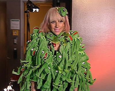 kermit - lady gaga in a dress made of kermit frogs