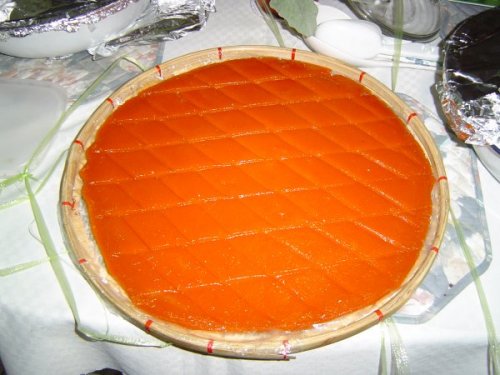 Puto - Puto is a steamed rice cake popular in the Philippines. This one is called 'puto kutsinta'