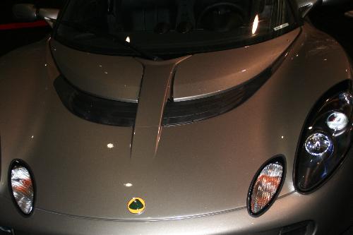 Cars - The hood of a Lotus Elise
