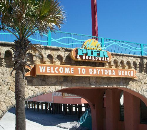 Daytona Beach Boardwalk - Daytona Beach Boardwalk at summertime