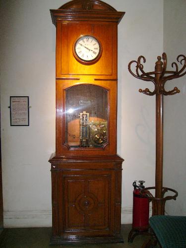 An old Clock - Well this one is from the first train factory so it's over 100 years old and looking good and working :)