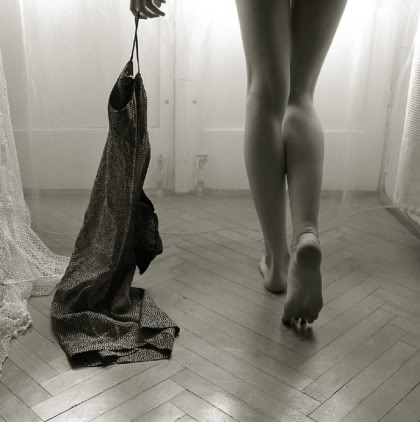 Sexy attitude - I love this photo's artistic way off suggesting the girls intention. Not too revealing but with undeniable meaning.
