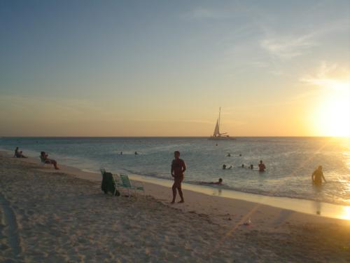 Looking at the sunset in Aruba - I went to Aruba with my online earnings. Even if I had watched this sunset just once, it would have been worth it.