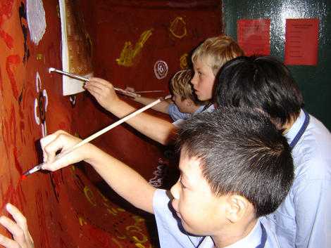 drawing - enjoy drawing with your friends :)
