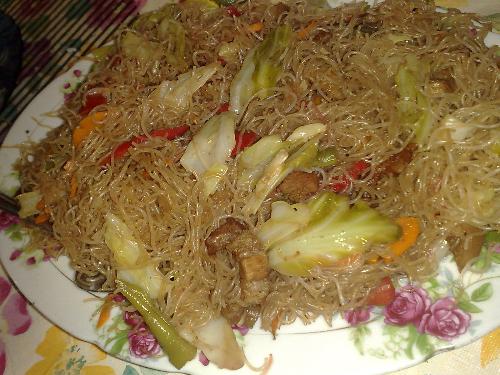 eating food - yummy food