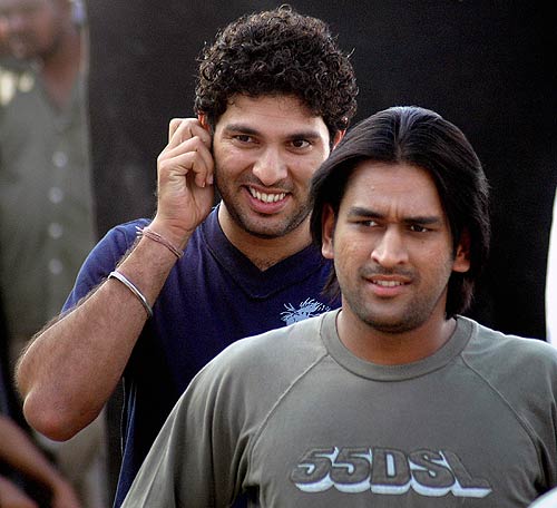 Indian player - Yuvaraj and Dhoni looks very cute.