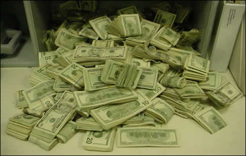 MOOLAH baby this is the stuff we all need  - The best way to earn money online is to start your own home based business and I have found and incredble plan that is helping me build a solid income. I plan to quit my J.O.B which I'm sure you know stands for Just Over Broke by March of 2010. By then I expect to be earning as much as $5,000 a month this will grow to 10,000 permonth as I continue to apply what I have been learning to do.