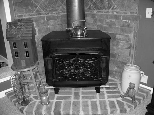 Photo Alter - Photo altered to black and white effect using corel software http://smalldogs2.com/FairydewArt