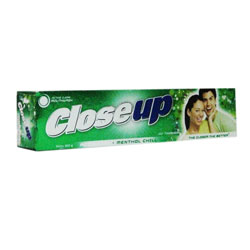Close Up Menthol Chill - Gives long lasting freshness in a cool menthol flavour