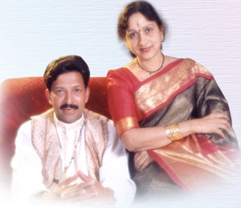 Vishnuvardhan - Here Vishnu is with his wife Bharati. She is also a famous actress. Vishnuvardhan - Here Vishnu is with his wife Bharati. She is also a famous actress.