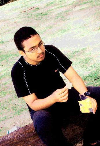 My Profile Pict - This picture was taken when I was on vacation at balikpapan - Indonesia with my class mate