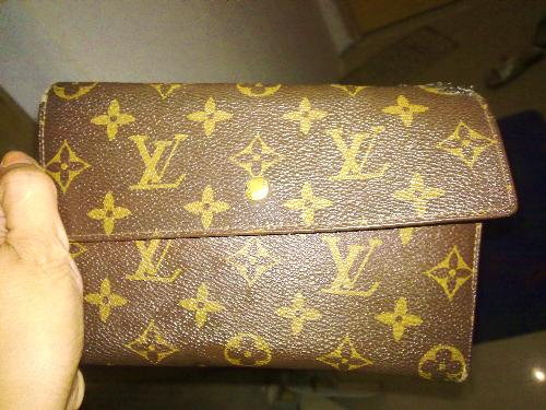 Louis Vuitton Wallet - Louis Vuitton Wallet, I bought this for just a small amount, love it