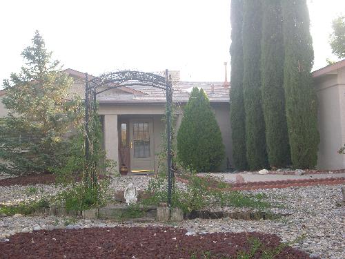 House Picture - A picture of the front of my house.