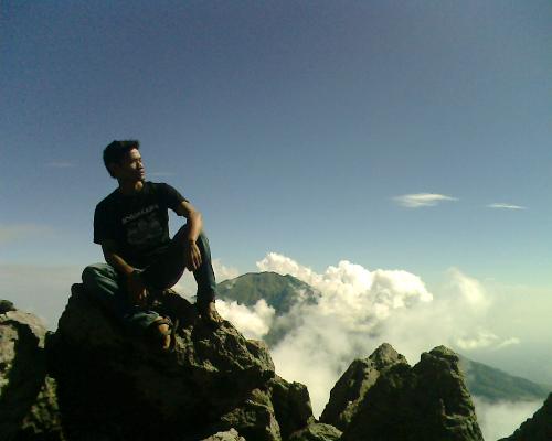 merapi mountain's - it is my foto for climbing to merapi mountain's.. i like climbing in mountain,because with it i can see how my original nature.. and i like you are climbing with me,i have my organization from with five of my friends who i named PLAMPUNK-05 (pecinta alam adn punk's) which means natures lovers and punk.thanks for all who want to comment to my photos,, and now introduce me,,my name Qomar Alkhustomy from indonesia..
