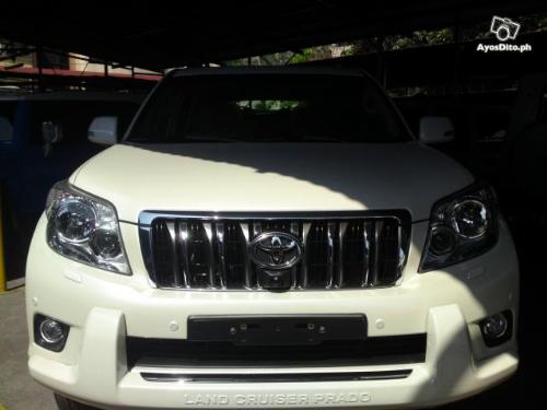 my favorite car... - this is my dream car... a white toyota prado...