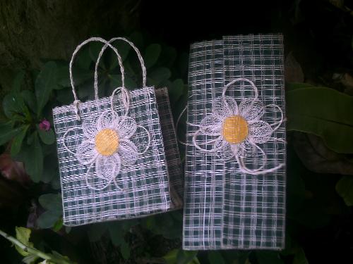 native envelop and mini gift bag - great for invitations and small gifts. could also be use as souvenir holder (the gift bag.
