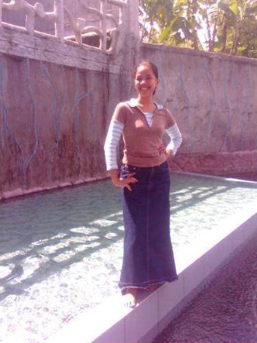 at the pool - this was taken last sept 2009. i'm having my picture taking also while the candidate for mr. and ms. intrams are busy hehehehe