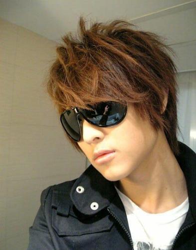 Man with glasses - Hey.Ain't it cool?