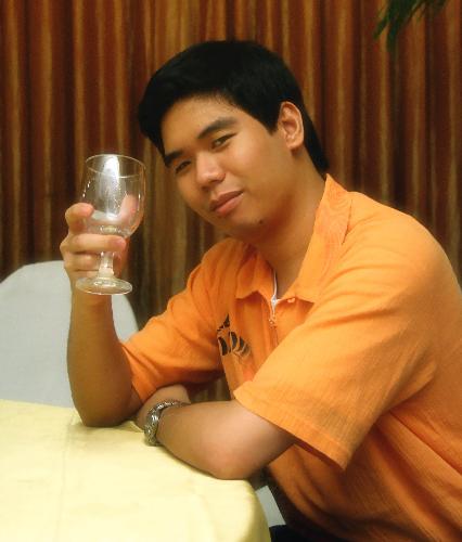 This is Me =) - Let us toast to myLot! Cheers! And nice to meet you all here! ^^,