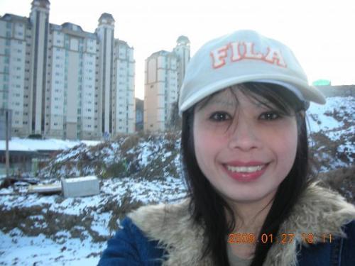 shininglove - this is my memorable picture been shot in korea. it was taken after i cried hehehe but nice picture isnt it