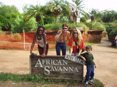 Deja Vu Dancer's - Here I am at the Honolulu zoo with 2 of my co-worker's.  this picture was taken 2 weeks after 09/11  I was a Dancer for 2yrs now