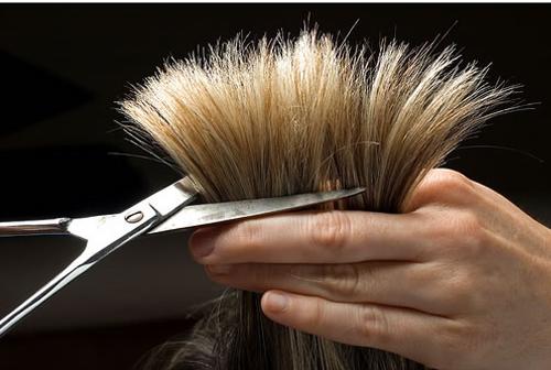 Cutting Hair - Most girls usually have a new do after the break up. Do you agree?