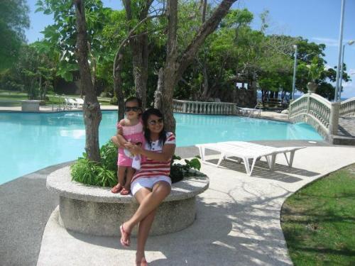 one happy day - One of the best day of my life was with her and her Daddy on Father's Day at Antulang.