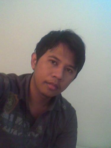 myself - he is me. this is the picture of myself. and i intend to make it my profile pic.
