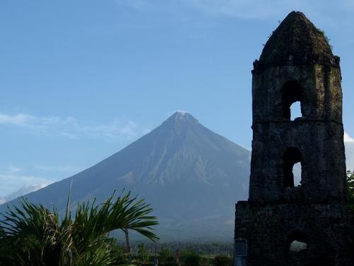 Mayon Volcano and the Bell Tower of Cagsaua Church - Isn&#039;t it very lovely and beautiful? This is a good place to unwind and to relax.