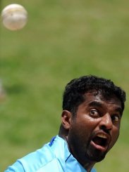 muralidharan - Sri Lanka suffered a major blow to their World Twenty20 campaign when veteran off-spinner Muttiah Muralitharan was sidelined with a groin injury, officials said on Monday.

Muralitharan, 38, who is also the team&#039;s vice captain, was injured during Friday&#039;s opening match against New Zealand in Guyana, which Sri Lanka lost by two wickets.

"Clinical tests revealed a grade one strain of his right adductor muscle," team physiotherapist Tommy Simsek said in a statement released by Sri Lanka Cricket in Colombo.

"Murali has been advised to rest for two to three weeks."

Muralitharan, who is the most successful bowler in history with a record 792 Test and 512 one-day wickets, took two wickets for 25 runs against New Zealand.

His replacement will be announced soon by the selectors in Colombo, a Sri Lanka Cricket spokesman said.

Sri Lanka take on Zimbabwe in their last group B match in Guyana later on Monday, a game the 2009 World T20 runners-up must win to stay in the 12-nation tournament.