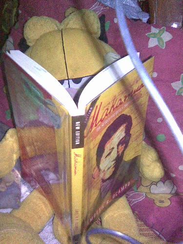 Garfield reads Makamisa - Makamisa is Rizal's 3rd novel Garfield reads Makamisa - Makamisa is Rizal's 3rd novel