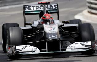 f1 - This one is a photo of the car mercedes gp of formula 1 of Michael Schumacher.