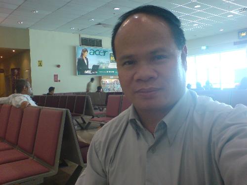 pic for my profile - I took this pic with my cybershot Sonny Ericsson hand phone camera.