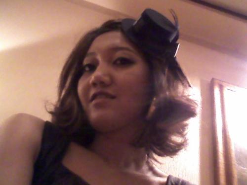some parties i'd like to remember - i like what the hairstylist did to my hair :) and the little hat is just soo cute! too bad i only wore it once.