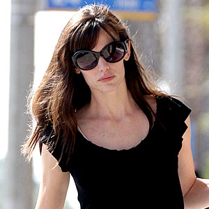 a No-go - Jennifer Garner with big glasses...is it just me or does it not look good?