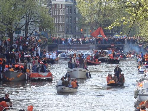 Koninginnedag (Queen&#039;s Day) - Picture was taken during my stay in Amsterdam.. Queen&#039;s Day (Koninginnedag &#039;06)