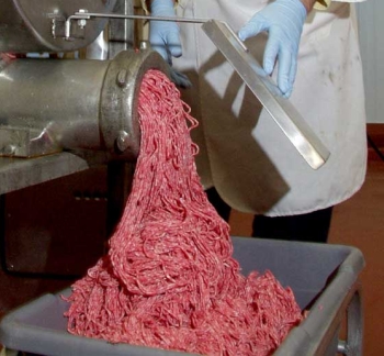 Minced or ground meat - Minced (or ground) meat is a useful and versatile foodstuff. Minced or ground meat - Minced (or ground) meat is a useful and versatile foodstuff.