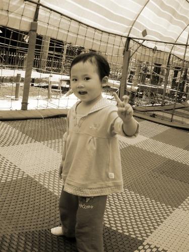 My sister's daughter - My sister's daughter is 4 years now! She is in kindergarden!Look, how lovely she is!