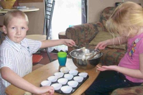 Baking day - Keeping the kids happy by cooking