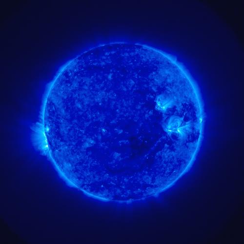 The Sun - Just a cool pic of the sun. i like this weird type of stuff.