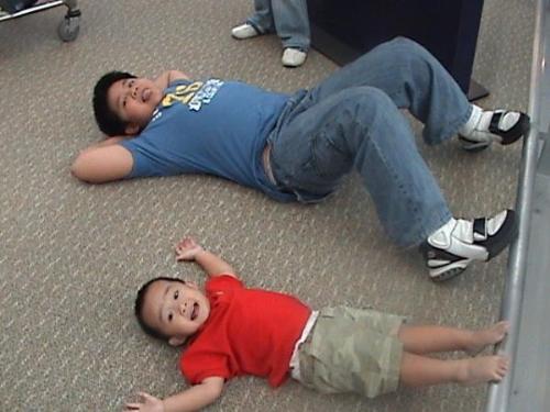 chikitings - 2 cute kids