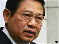 President - Indonesia - Former army general Susilo Bambang Yudhoyono won Indonesia's first-ever direct presidential elections in September 2004, unseating the incumbent Megawati Sukarnoputri. The election was hailed as the first peaceful transition of power in Indonesia's history.  Mr Yudhoyono, a former security minister in the Megawati government, promised to fight corruption, rejuvenate the economy and tackle separatist conflicts.  On the campaign trail he sought to present himself as a man of integrity and as an effective leader in times of crisis. He said the 2004 Asian tsunami disaster had precipitated the most difficult period in Indonesia's history. Sometimes called 'SBY', after his initials, Mr Yudhoyono is praised by his supporters for balancing strength and compassion. Critics have said he is over-cautious.