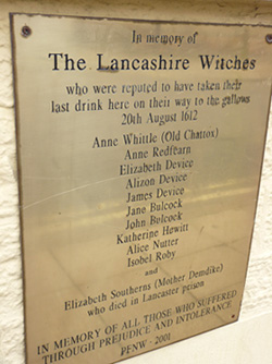 The Pendle Witches Plaque - This plaque is on the pub in Lancaster where the &#039;witches&#039; had their last drink before being hanged